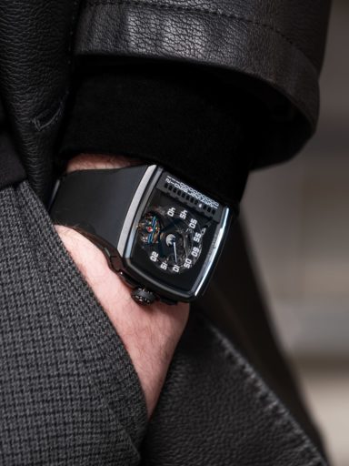 HAUTLENCE_AD50-ST01_Linear-Series-2__Lifestyle_03-scaled.jpg